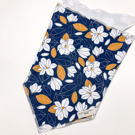 NAVY HAWAIIAN PRINT PERFORMANCE BANDANA